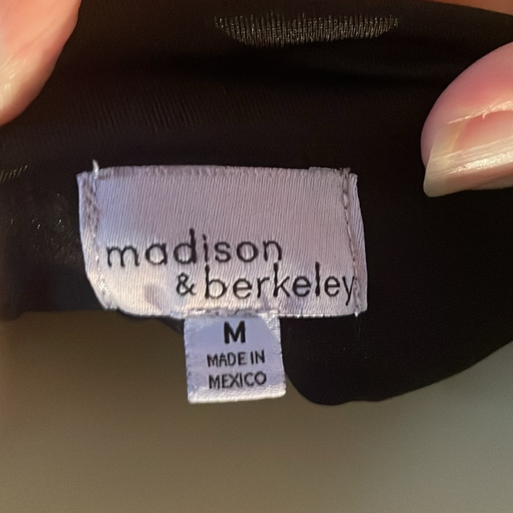 Madison and Berkeley- Wrapped Asymmetric Body size M - Picture 9 of 9